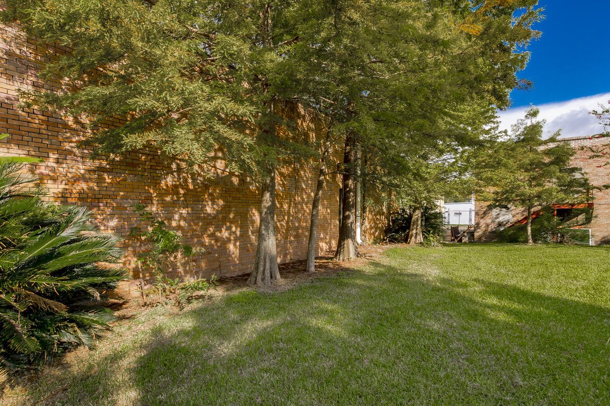 Mid-City Redevelopment Opportunity!: 2008 North St, Baton Rouge, LA 70802